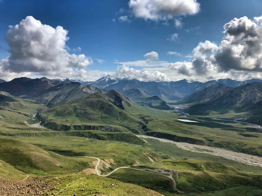 Overlooking Eielson Center parking lot from Thorofare Ridge Trail