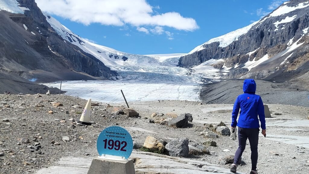 Toe of the Glacier Trail