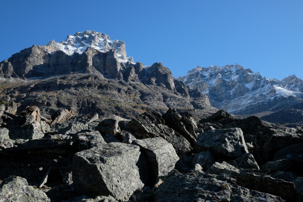 Lake O'Hara and Lake Oesa via Alpine Loop